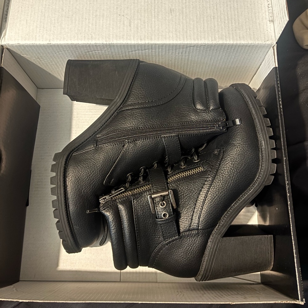 Torrid black lace up hiker heels